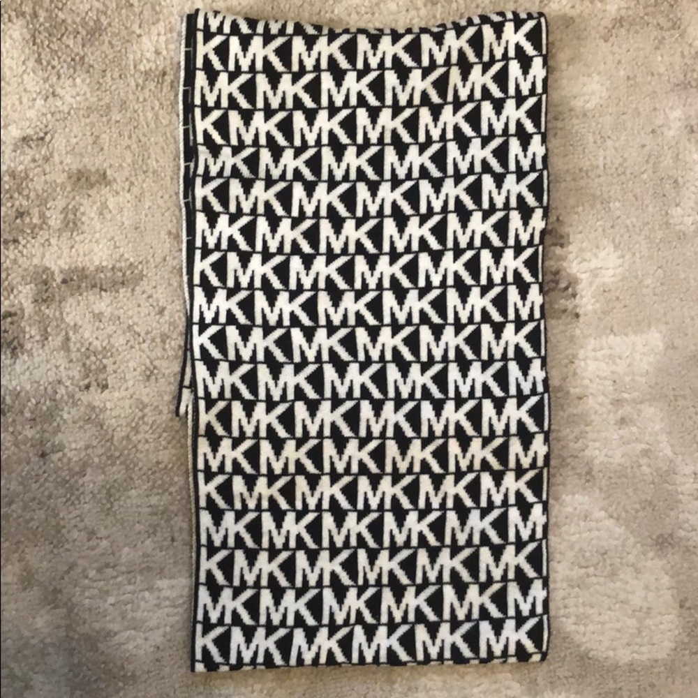 Michael Kors Logo Scarf